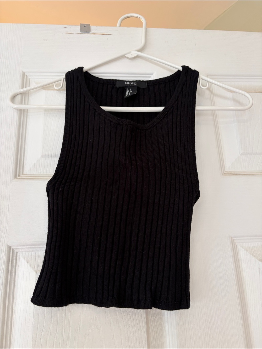 Forever 21 Black Ribbed Cropped Tank